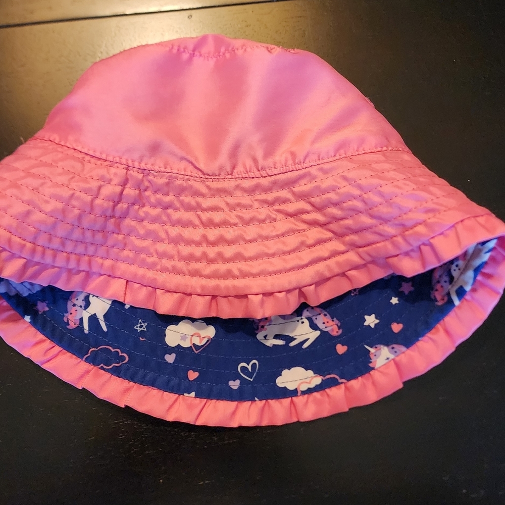 Reversible sun hat
